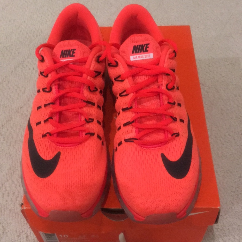 Nike air max 2016 Women’s size 10